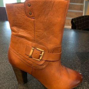 New Clark’s leather boots, 11M